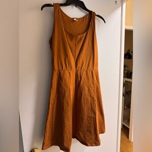 Stretchy brown dress